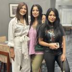 Momotahina t girls