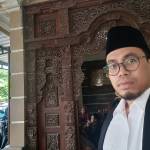 Lukman SHI Lukman SHI