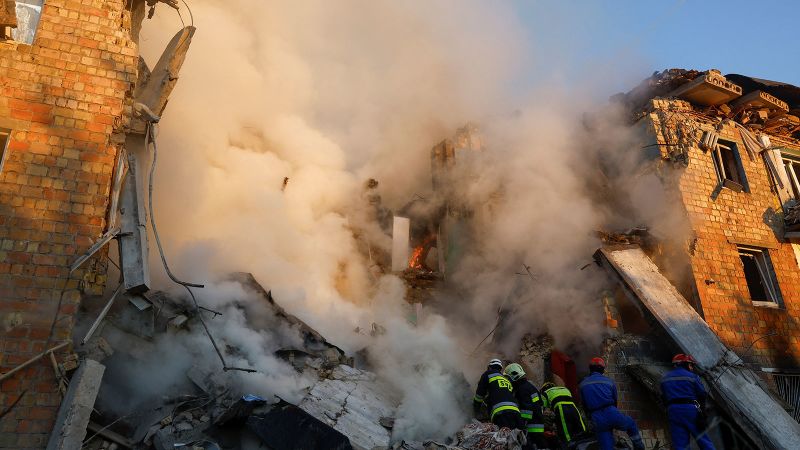 Ukraine: Russian air attack on Kyiv kills 19 and is second biggest air attack since invasion | CNN