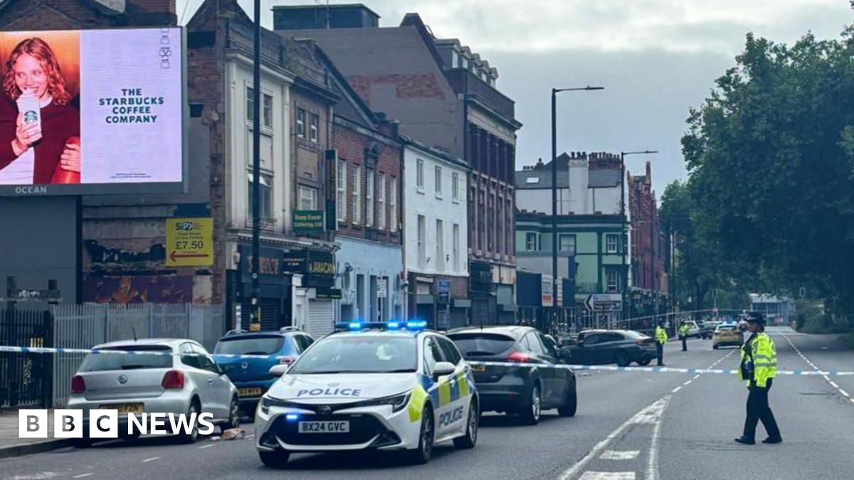 Attempted murder arrest after Birmingham nightclub shooting - BBC News
