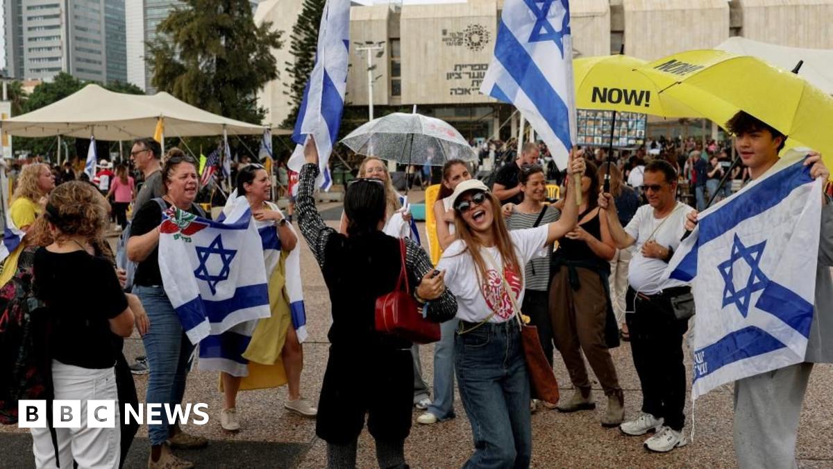 Israelis delight at peace deal that would see hostages returned - BBC News