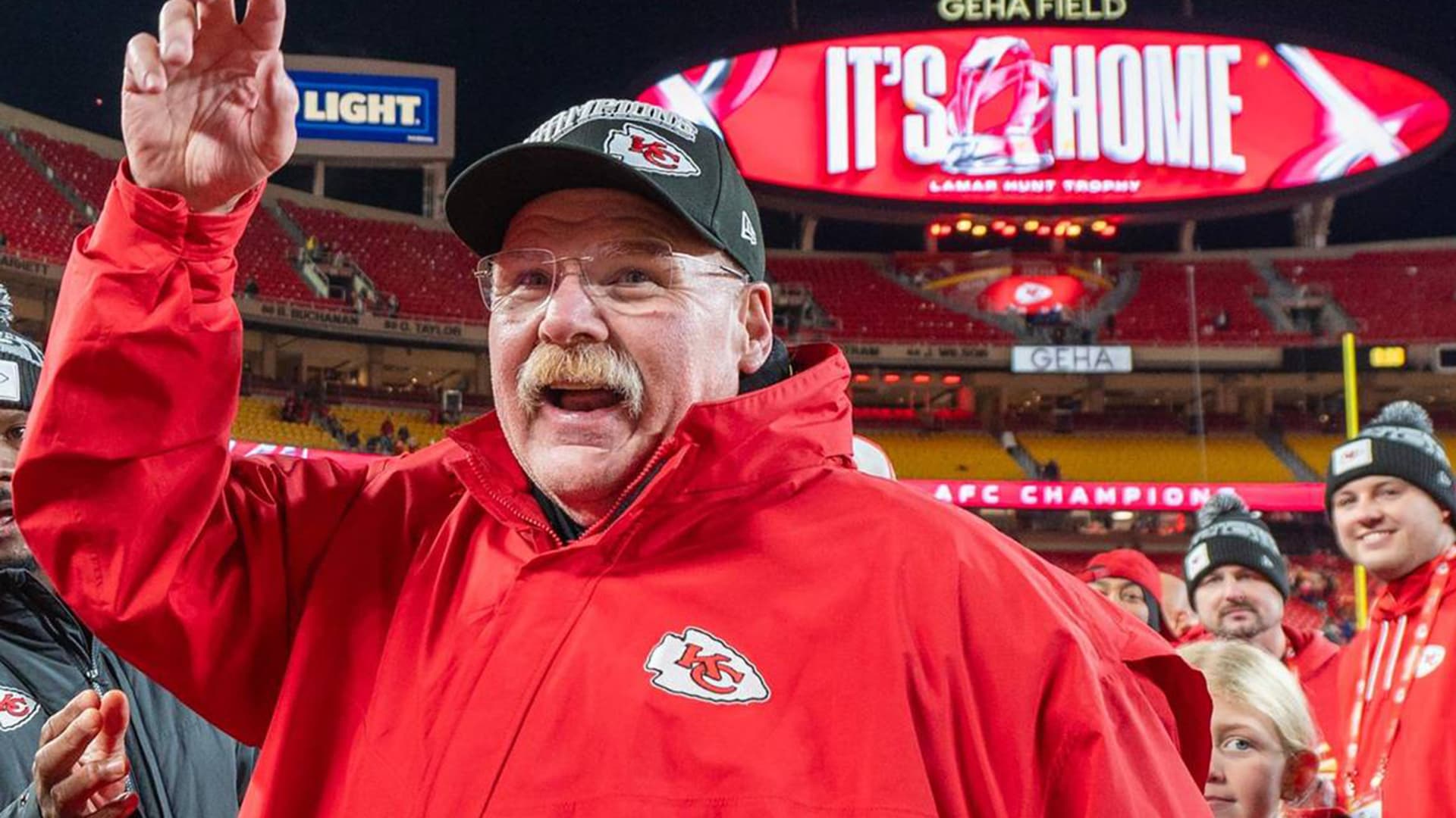 How Chiefs coach Andy Reid builds trust with players—anyone can do it
