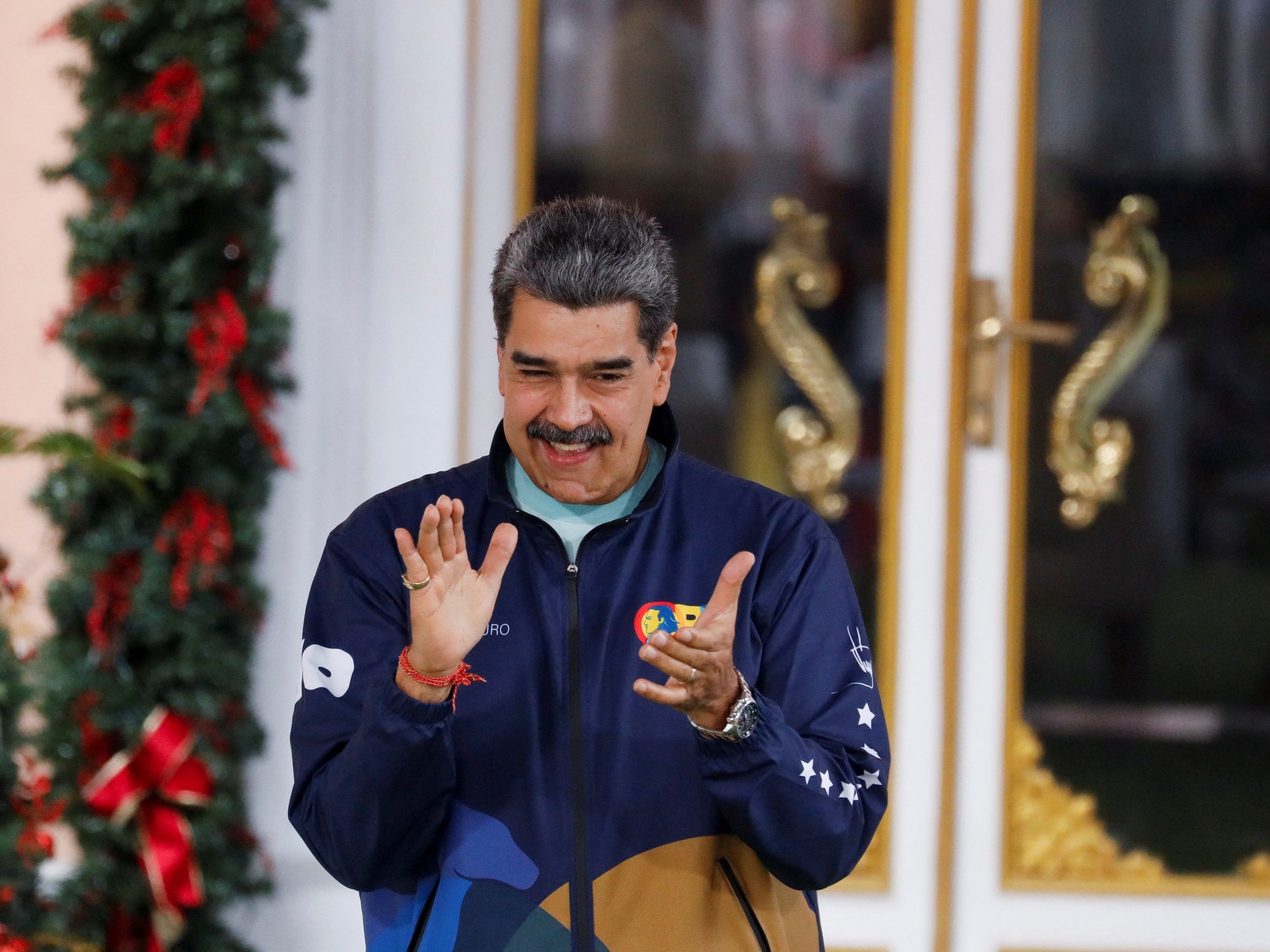 Airlines cancel Venezuela flights amid US warning, military buildup | Politics News | Al Jazeera