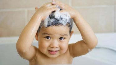 Top 6 sữa tắm chống hăm cho bé được ưa chuộng nhất hiện nay